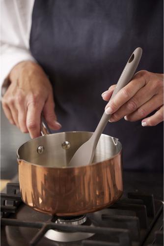 Měděná pánev na omáčku