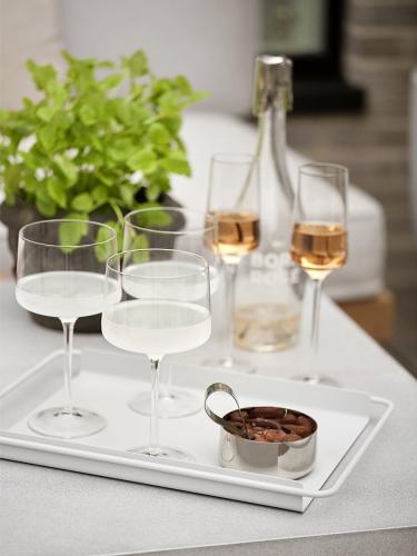 Barový stolek na kolečkách A-Cocktail