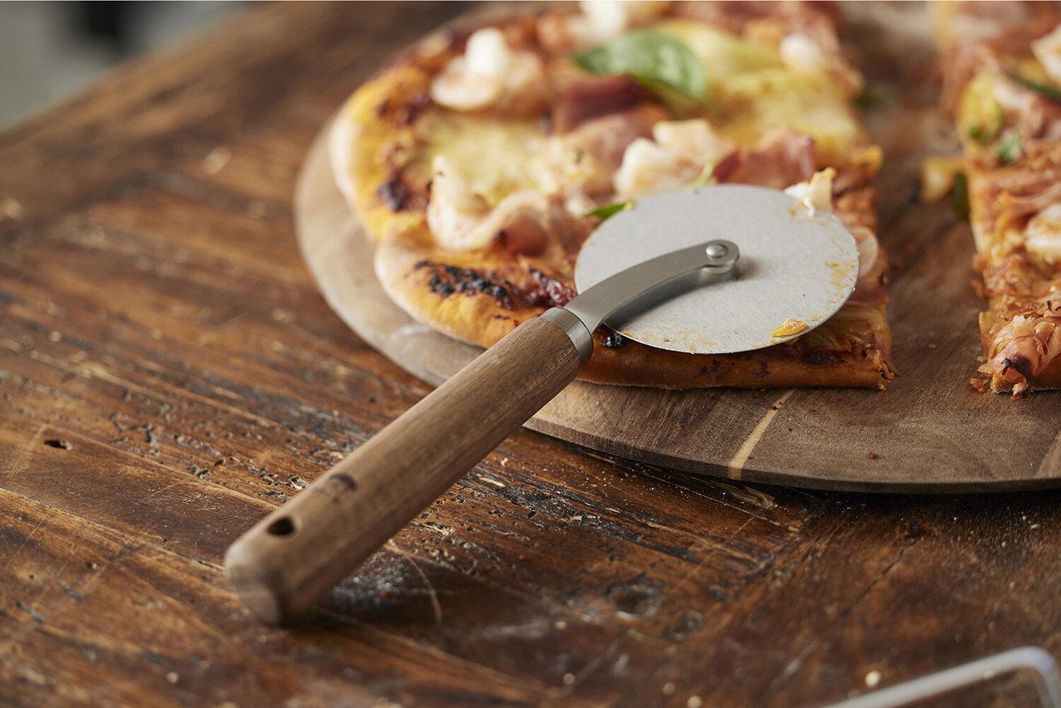 Kráječ na pizzu