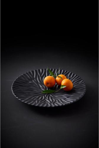 Servírovací talíř Flame 32,5 cm Black