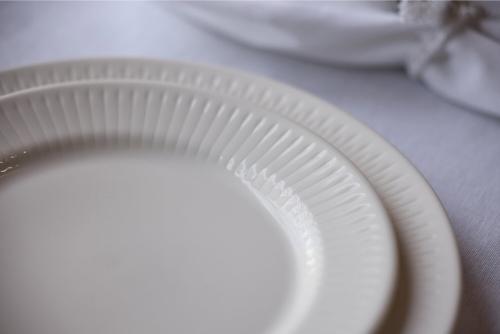 Sada porcelánových talířů Horizon