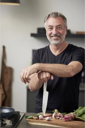 Nůž Santoku Precision