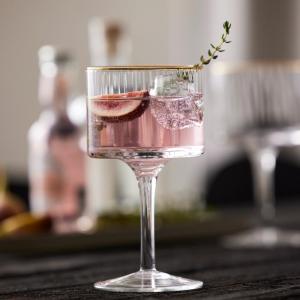🍸 Mezinárodní den Gin & Tonic: Oslavte ho v tom správném skle!