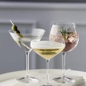🍸 Mezinárodní den Gin & Tonic: Oslavte ho v tom správném skle!